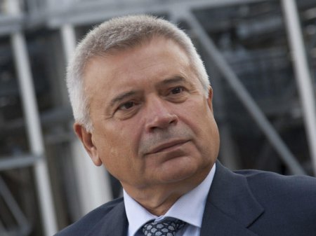 Azərbaycanlı milyarder dünyada ən varlı 500 nəfərdən biridir