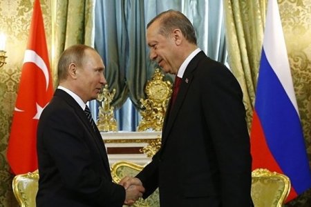 Putin Türkiyədə necə istirahət etdiyindən danışdı