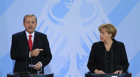Ərdoğan: “Merkel, sənə ar olsun” - QALMAQAL