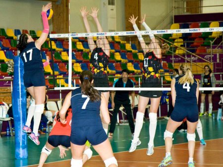 Gürcüstan millisi Bakıda xal axtarışında