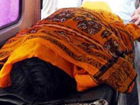 Qadınla yeyib-içdi, sonra şillələyib çaya tulladı - Azərbaycanda