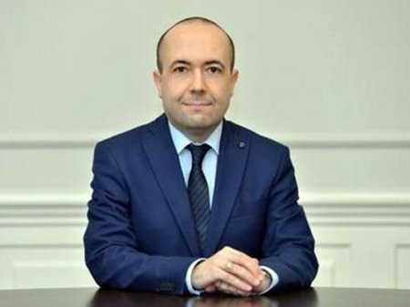 Aparat rəhbəri: "12 illik təhsilə keçid köklü dəyişikliklər tələb edir"