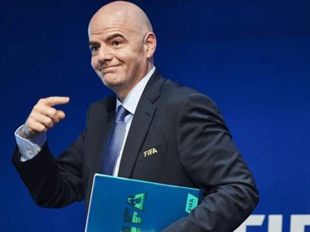 FİFA prezidenti: "Ağılsızlar hər yerdə var"