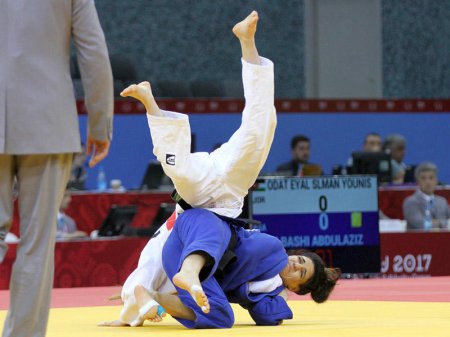 Qadın cüdoçularımız komanda yarışına qələbə ilə başladı