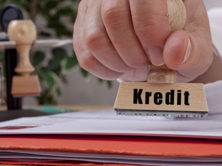 Azərbaycanda ödəmə vaxtı keçmiş kreditlərin məbləği açıqlandı