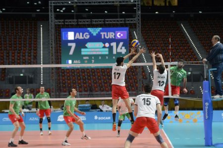 İslamiada: Azərbaycanın kişi voleybolçuları gümüş medal qazanıblar
