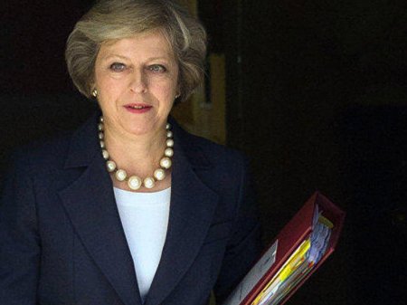 Tereza Mey Mançesterdəki partlayışları "dəhşətli terror aktı" adlandırıb