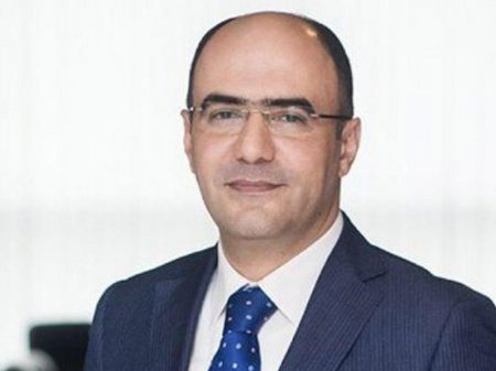 Azərbaycanda bank sədrinin müavini işdən çıxdı