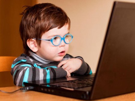 Son bir ildə uşaqların onlayn-davranışları necə dəyişdi?