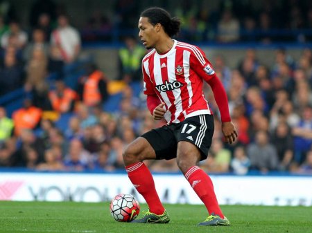 "Liverpul" üzrxahlıq edib, istəyindən əl çəkdi