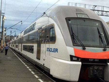 Sumqayıtdan Bakıya gələn sərnişin qatarı yolda qaldı