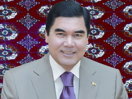 Türkmənistan prezidenti Polad Bülbüloğlunu təriflədi