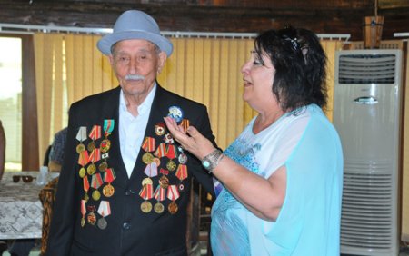 Müharibə veteranları, şəhid ailələri və əlillərlə görüş