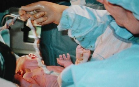 Daha bir ana doğuşdan sonra öldü...