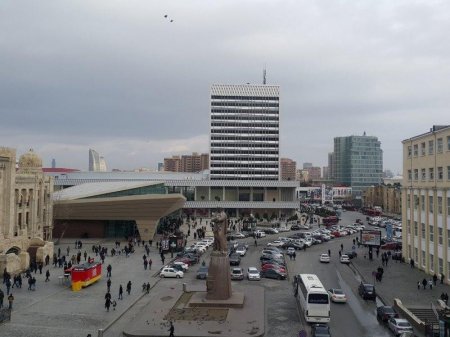 Bakıda vağzalın ətrafı və metro stansiyalarının giriş-çıxışı nəzarətə götürülüb