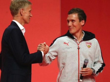 Volf ilə müqavilə yeniləndi