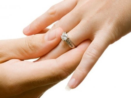 Azərbaycanda 45 yaşdan sonra evlənənlərin STATİSTİKASI