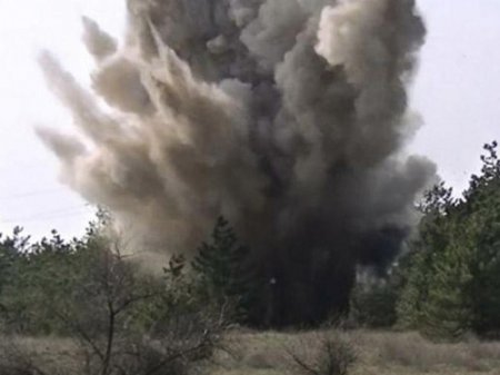 Qarabağda ermənilərin yük maşını minaya düşdü