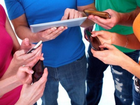 İnternetdən ən çox kim istifadə edir?