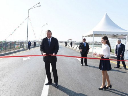 Prezident İlham Əliyev yenidən qurulan Pirşağı-Novxanı və Binəqədi-Novxanı-Corat yollarının açılışında iştirak edib - FOTO